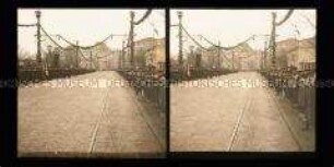 Spalier der Vereine und Schüler auf der geschmückten Langen Brücke, am Stadtschloss, Potsdam
