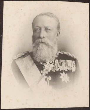 Großherzog Friedrich I. in Uniform mit Auszeichnungen, Brustporträt.