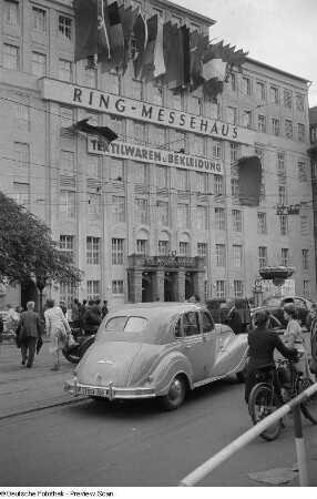 Blick auf das Ring-Messehaus