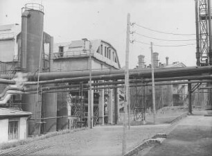 Meuselwitz-Rositzer Braunkohlerevier. Rositz. Generatorenanlage mit Brikettfabrik