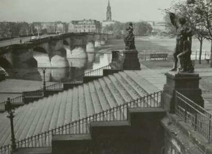 Brühlsche Terrasse, Terrassenufer : Dresden, Elbbrücken