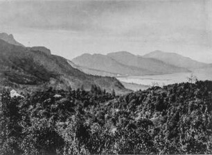 Bucht von Mahé : Die Landschaft der Bucht von Mahé