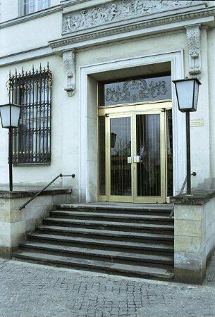 Berlin: Eingang Ermeler Haus
