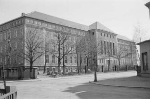 Sorbische Oberschule in Bautzen : Serbska wyša šula w Budyšinje : Bautzen / Budyšin