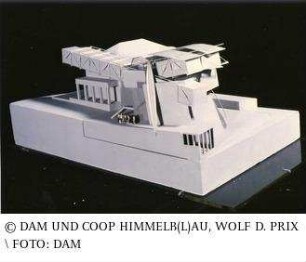 Merz-Schule - Modell des Gesamtgebäudes