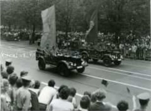 Parade der Kampfgruppen zum 10.Jahrestag des Mauerbaus