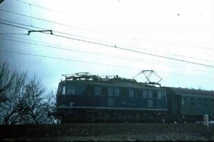 Stuttgart Zuffenhausen Lok 118 032 E 3728 S-Osterburken B4yg-Wagen