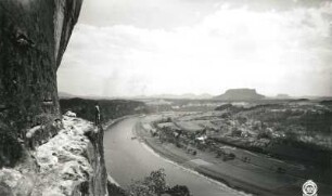 Sächsische Schweiz. Rahmhanke und Elbtal mit Oberrathen. Blick zum Lilienstein