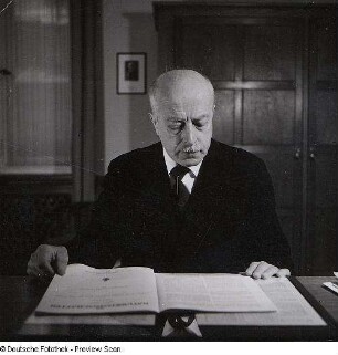 Portraitserie Max von Laue