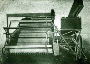 Fotografie: Erntetechnik, Mähdrusch, Mähdrescher gezogen