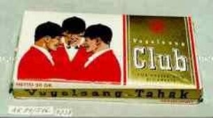 Pappschachtel für 50 Gramm Tabak "Vogelsang Club FÜR PFEIFE UND ZIGARETTE" (Abbildung dreier rauchender Jockeys)