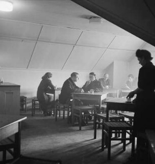 Berlin-Dahlem. Freie Universität Berlin. Studenten in der Kaffee-Dachstube