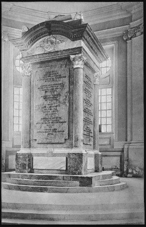 Altzella, Mausoleum : Altzella. Denkmal im Mausoleum des ehemaligen Zisterzienserklosters