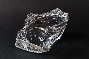 Glas mit ungewollten Trübungen