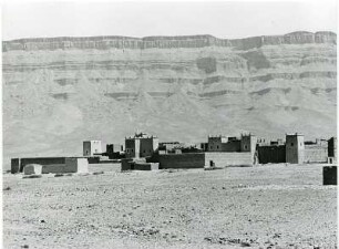 Kasbah im Hohen Atlas : Eine Kasbah im marokkanischen Atlasgebirge.