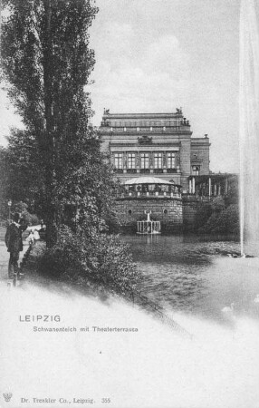 Leipzig: Schwanenteich mit Theaterterrasse