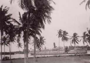 Hafeneinfahrt mit Dampfer, Dar es Salam : Tanganyika Territory (heute: Tansania). Dar es Salam, Hafeneinfahrt mit Dampfer, 1936