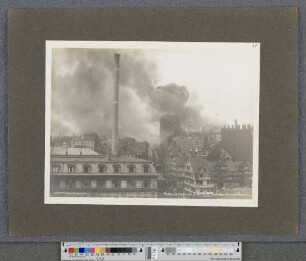 Der Brand der großen Michaeliskirche : Nach dem Turmeinsturz