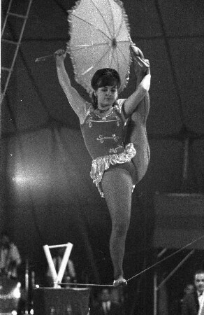 Gastspiel des Zirkus Brumbach in Karlsruhe.