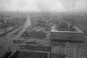 Neubau des Badischen Staatstheaters am Ettlinger Tor