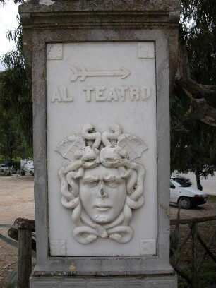 Hinweisschild bei der Tempelanlage von Segesta