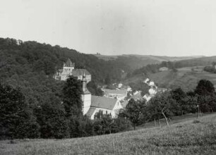 Liebstadt. Stadtansicht mit Stadtkirche und Schloß Kuckuckstein von Nordwesten über Seidewitztal