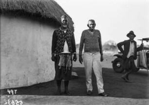 Stammesoberhaupt der Zulu : Oberhaupt bzw. Autoritätsperson der Ethnie der Zulu.