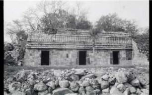 Chacmultun, Structure 5 (CHM: Str. 5)