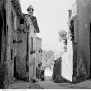 Via Santa Maria in Camuccio?