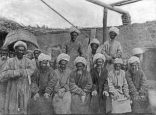 Gruppenportrait - Würdenträger