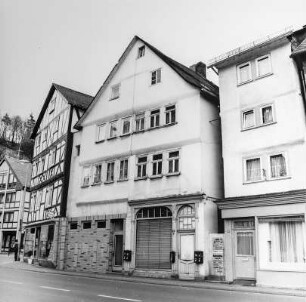 Dillenburg, Hauptstraße (Dillenburg) 30, Hauptstraße (Dillenburg) 32