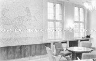 Arbeitszimmer des Direktors des Forschungsinstituts für Impfstoffe Dessau, Prof. Möhlmann