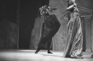 Szenenbilder aus "Les petits riens", Ballett von Jean-Georges Noverre mit Musik von Wolfgang Amadeus Mozart. Staatsoper Berlin im Apollo-Saal, 1968.09.05/1968.09.12 (Erstaufführung 10.09.1968)