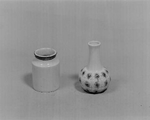Vase : Zwei Vasen (1. H. 20. Jh.; wohl K. Feuerriegel)
