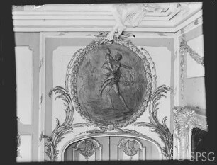 Potsdam, Neues Palais, 1. Obergeschoß, Obere Galerie, R.: 241, Südwand, Feld über der westlichen Tür.