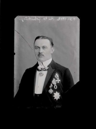 [99]: Porträtaufnahmen von Robert Lehmann-Nitsche