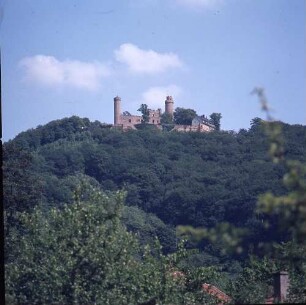 Blick zum Schloß Auerbach (Burgruine)