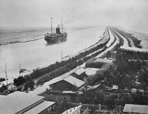 Port Said (Ägypten). Suezkanal mit Hochseepassagierdampfer "Cleveland" (?) in der Nordeinfahrt