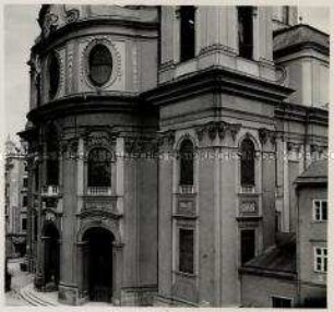 Salzburg, Kollegienkirche (Universitätskirche), Teilfassade