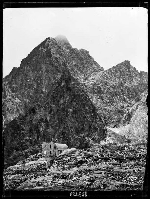 Hohe Tatra, Téryho chata (deutsch: Téry Hütte) im oberen Teil des Tales Malá Studená dolina (deutsch: Kleines Kohlbachtal)