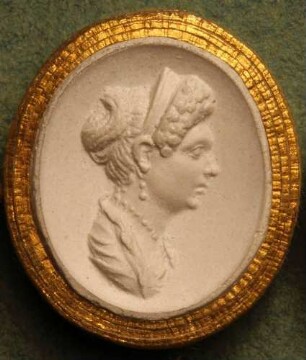 Profilbildnis der Julia mit Diadem (Daktyliothek, Zweites Historisches Tausend)