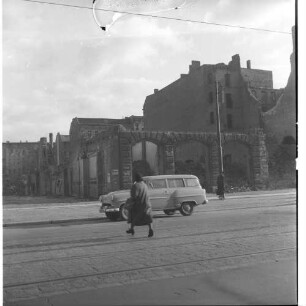 Negativ: Trümmer, Potsdamer Straße 189, 1954