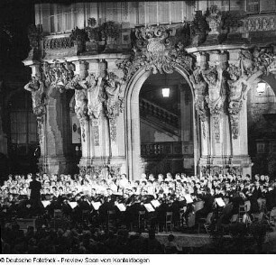 Kreuzchor bzw. Philharmonie im Zwinger