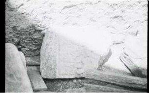 Xculoc, Capstone (XCL: Cst. Builing of the Sculptured Columns)