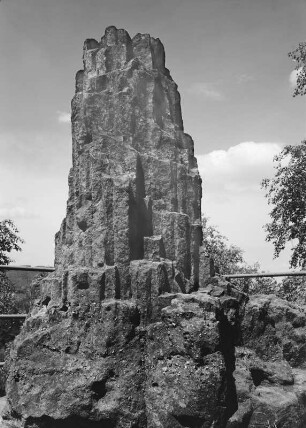 Die "Orgel" bei Johnsdorf : Felsformation "Kleine Orgel" der Jonsdorfer Felsenstadt bei Johnsdorf