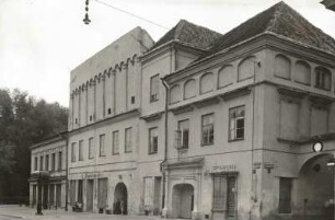 Trakai (Litauen), Dorfstraße mit Kopfsteinpflaster