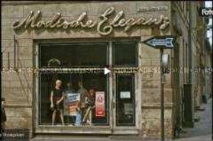 Schaufenster mit Jugendmode