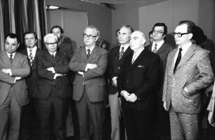 Freiburg: Hotel Stadt Freiburg; Bundesverdienstkreuz für Alfred Löffler MdL, überreicht durch Ministerpräsident Dr. Filbinger