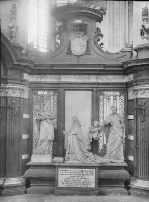 Grabmal des Erzbischofs Humbert Wilhelm