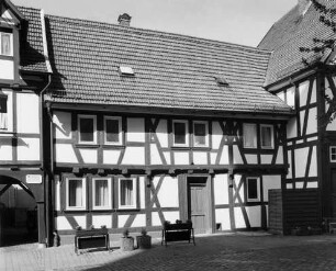 Lauterbach, An der Kirche 11